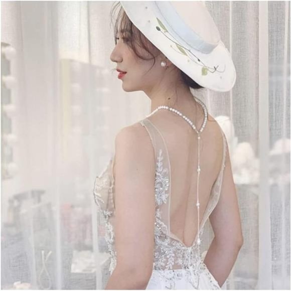 WHITE Pearl Backdrop Necklace - Picture 7 of 7